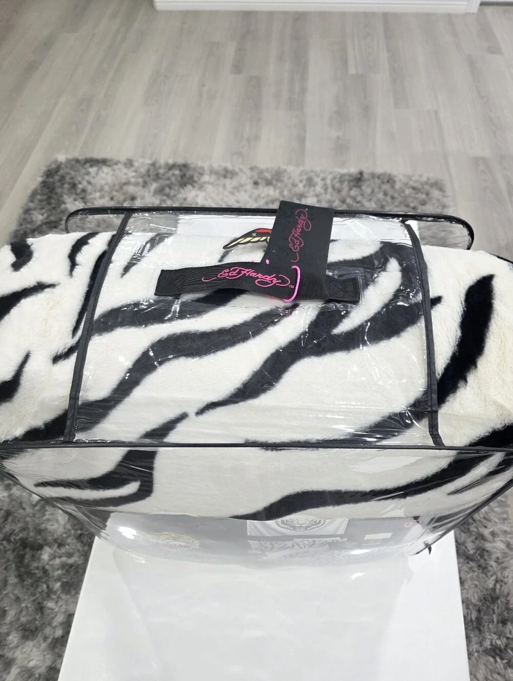 Ed Hardy QUEEN 4 piece Luxe Faux Fur Comforter Set Zebra Print New